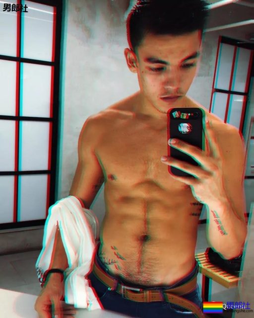 肌肉男演员被私教出柜?主动回应自己是双性恋?这操作... - 51虹马 肌肉男演员被私教出柜?主动回应自己是双性恋?这操作... - 51虹马