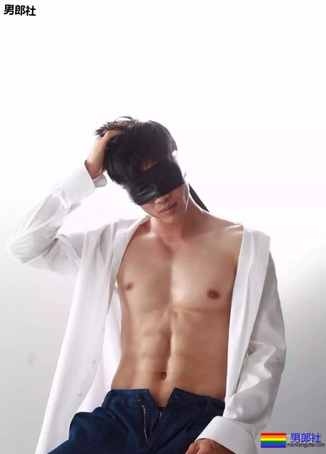 小视频泄露的他，怎么可以帅成这样 - 51虹马