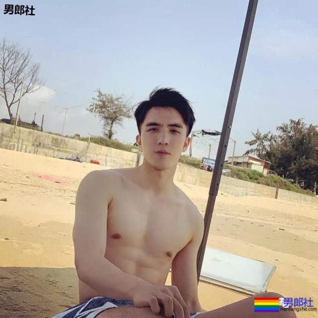 现在的高三男生发育都这么好吗？ - 51虹马