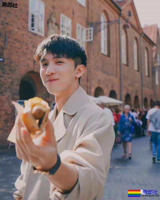 现在的高三男生发育都这么好吗？ - 51虹马