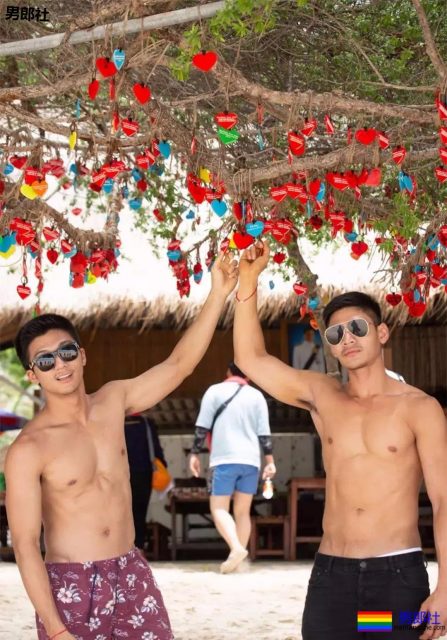 iknotus终于下海了？还是和另一个男人 - 51虹马