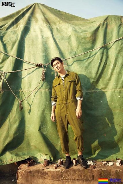 野生硬汉被盯上,脱掉西装后的他太有料了! - 51虹马 野生硬汉被盯上,脱掉西装后的他太有料了! - 51虹马