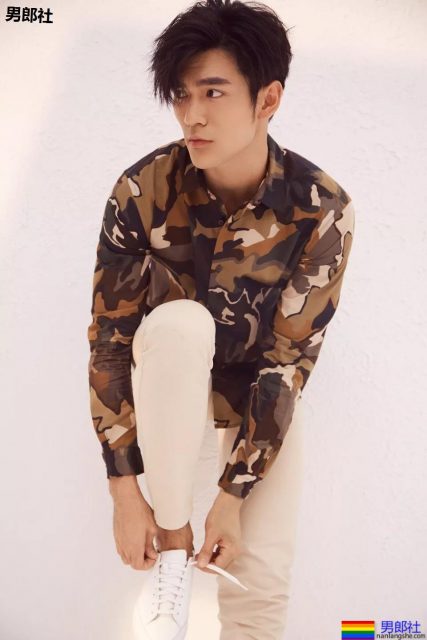 野生硬汉被盯上,脱掉西装后的他太有料了! - 51虹马 野生硬汉被盯上,脱掉西装后的他太有料了! - 51虹马