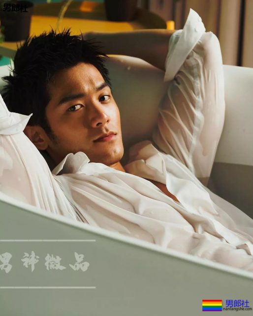 红楼梦天菜祖雄师弟，过气肌肉男为翻红曝光硬照写真！ - 51虹马