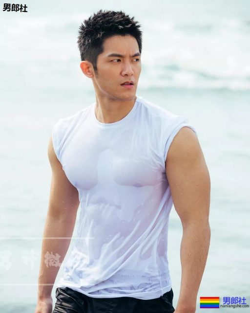 红楼梦天菜祖雄师弟，过气肌肉男为翻红曝光硬照写真！ - 51虹马