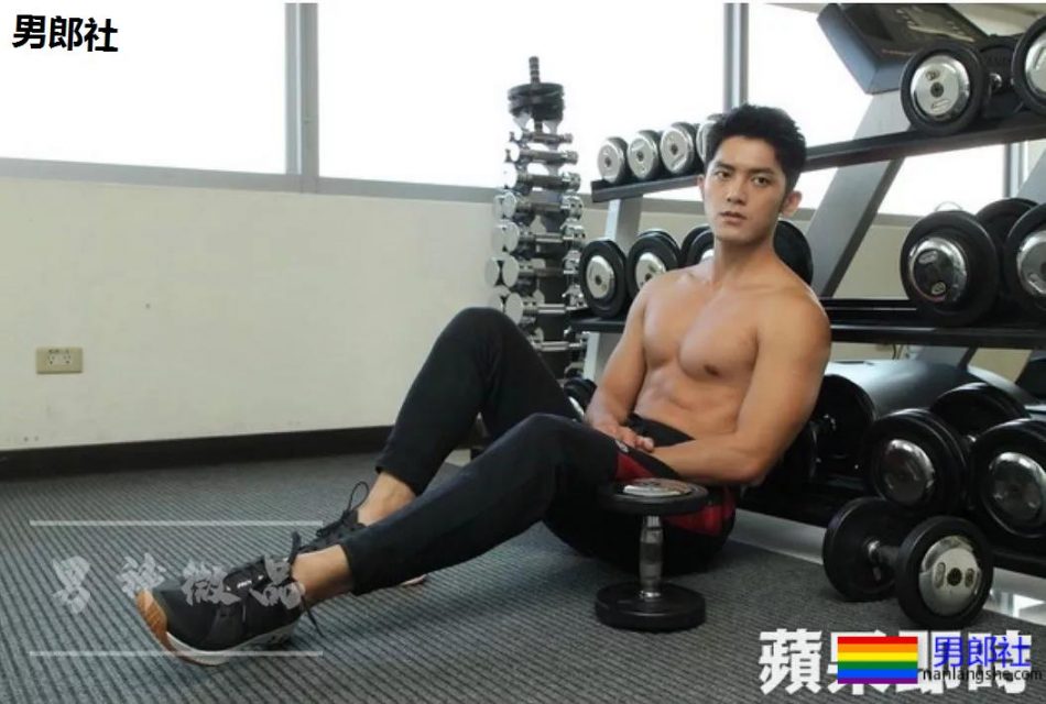 红楼梦天菜祖雄师弟，过气肌肉男为翻红曝光硬照写真！ - 51虹马