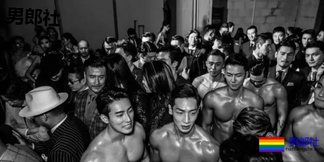 视觉盛宴！超肌感！百男大秀一件不留！ - 51虹马