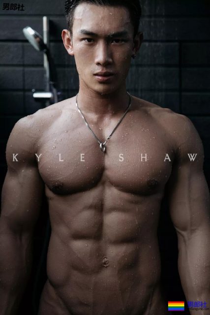 视觉盛宴！超肌感！百男大秀一件不留！ - 51虹马