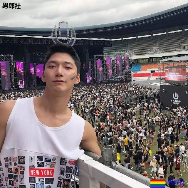 靠不雅视频走红的MB体育生，有没有被他电到？ - 51虹马