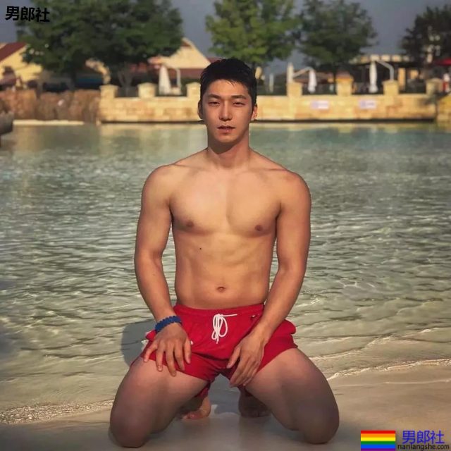 靠不雅视频走红的MB体育生，有没有被他电到？ - 51虹马