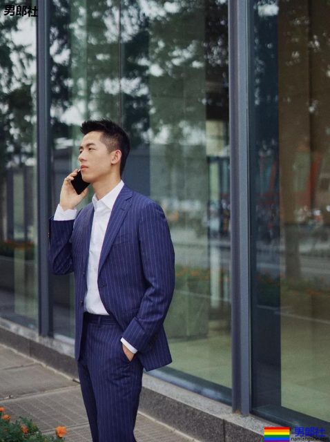 比李现还嫩!？正装制服小狼狗够长直，口水忍不住了！ - 51虹马