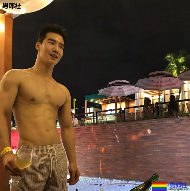 樊野是0？最新硬照暧昧对象被曝光！ - 51虹马