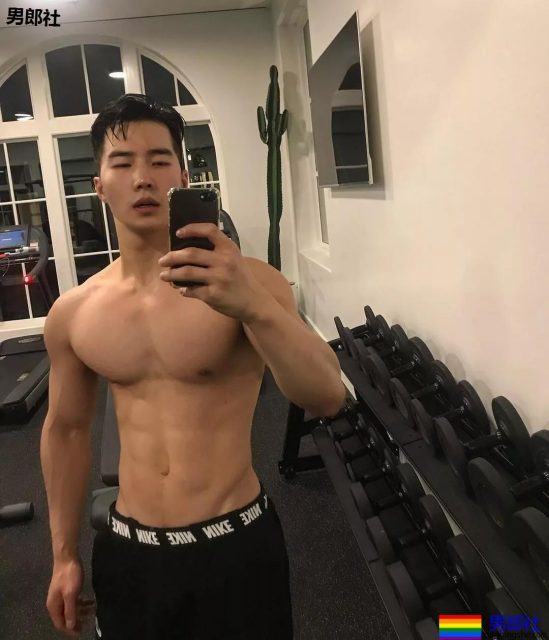 樊野是0？最新硬照暧昧对象被曝光！ - 51虹马