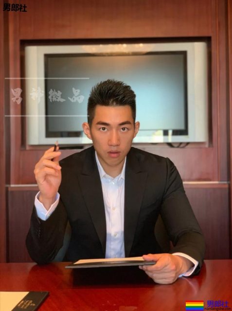 "武汉一姐"筋肉小哥太open!极品翘臀大胸肌被挤爆! - 51虹马 "武汉一姐"筋肉小哥太open!极品翘臀大胸肌被挤爆! - 51虹马