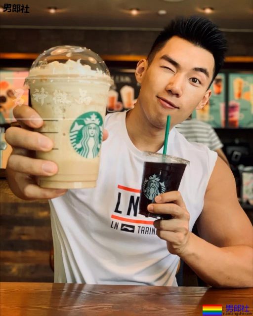 "武汉一姐"筋肉小哥太open!极品翘臀大胸肌被挤爆! - 51虹马 "武汉一姐"筋肉小哥太open!极品翘臀大胸肌被挤爆! - 51虹马