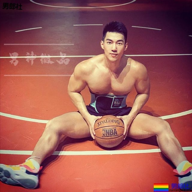 "武汉一姐"筋肉小哥太open!极品翘臀大胸肌被挤爆! - 51虹马 "武汉一姐"筋肉小哥太open!极品翘臀大胸肌被挤爆! - 51虹马