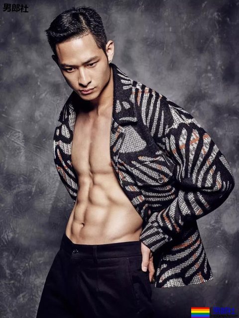 双胎胞泳裤肌肉男跳水A爆了!原来还有三胞胎兄弟浴室疯狂秀身材! - 51虹马 双胎胞泳裤肌肉男跳水A爆了!原来还有三胞胎兄弟浴室疯狂秀身材! - 51虹马