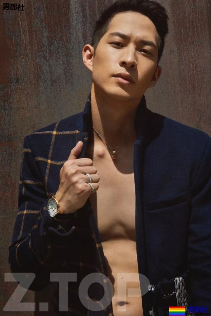 双胎胞泳裤肌肉男跳水A爆了!原来还有三胞胎兄弟浴室疯狂秀身材! - 51虹马 双胎胞泳裤肌肉男跳水A爆了!原来还有三胞胎兄弟浴室疯狂秀身材! - 51虹马