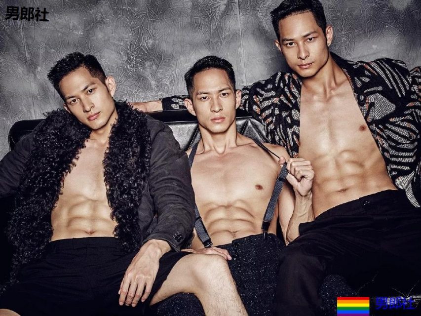 双胎胞泳裤肌肉男跳水A爆了!原来还有三胞胎兄弟浴室疯狂秀身材! - 51虹马 双胎胞泳裤肌肉男跳水A爆了!原来还有三胞胎兄弟浴室疯狂秀身材! - 51虹马