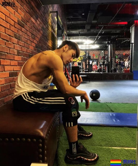 大长腿天菜合集，超men外形巨有料~ - 51虹马