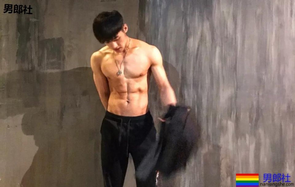 大长腿天菜合集，超men外形巨有料~ - 51虹马