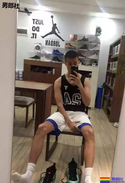 偷了男神室友的内裤，这酸爽的....-51虹马