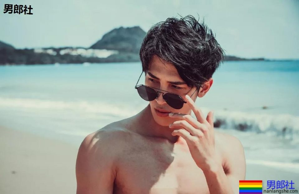 192腹肌大长腿撑起整部剧!网友:别让他穿衣服了! - 51虹马 192腹肌大长腿撑起整部剧!网友:别让他穿衣服了! - 51虹马