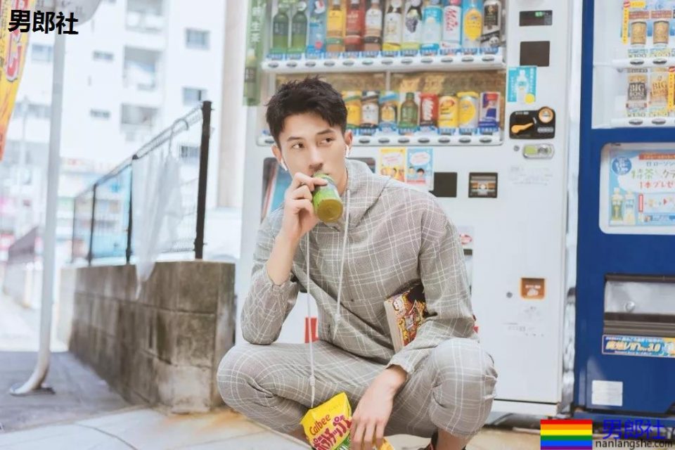 192腹肌大长腿撑起整部剧!网友:别让他穿衣服了! - 51虹马 192腹肌大长腿撑起整部剧!网友:别让他穿衣服了! - 51虹马