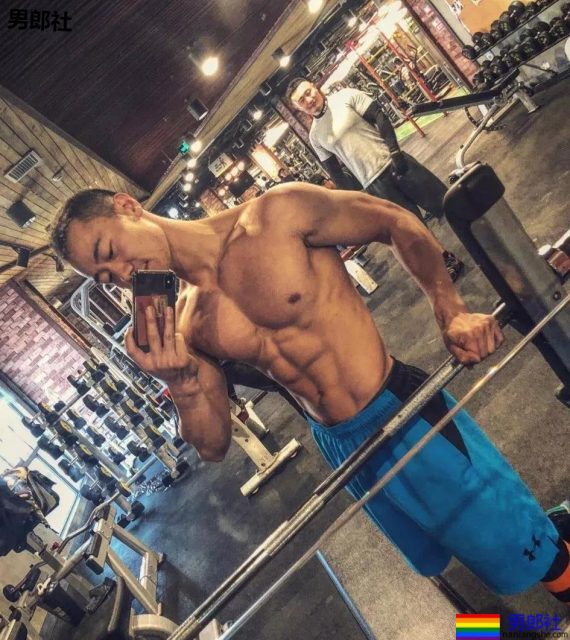 正装空勤爷们肌肉太“硬”了,浴巾都遮不住人鱼线翘臀 - 51虹马 正装空勤爷们肌肉太“硬”了,浴巾都遮不住人鱼线翘臀 - 51虹马