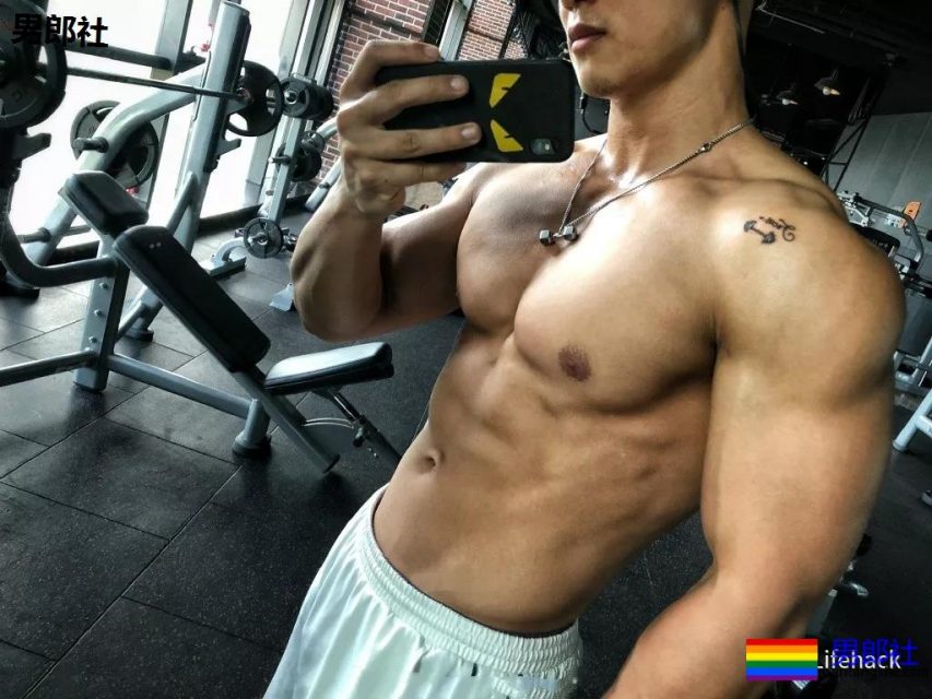 当中国小哥哥脱光衣服，让你忘掉那个国外巨无霸！ - 51虹马