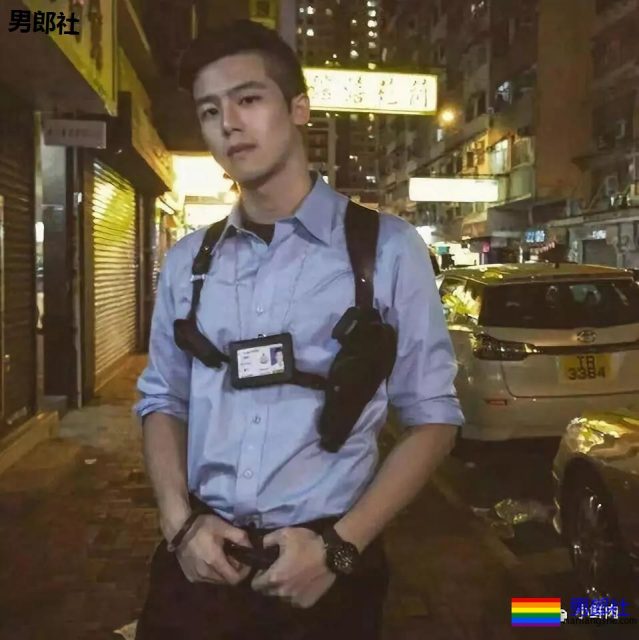 肌肉私教写真被指货不对板！真相是那里太扁了-51虹马