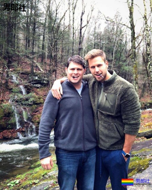 《年轻一代》男演员及其老公即将升为人父-51虹马