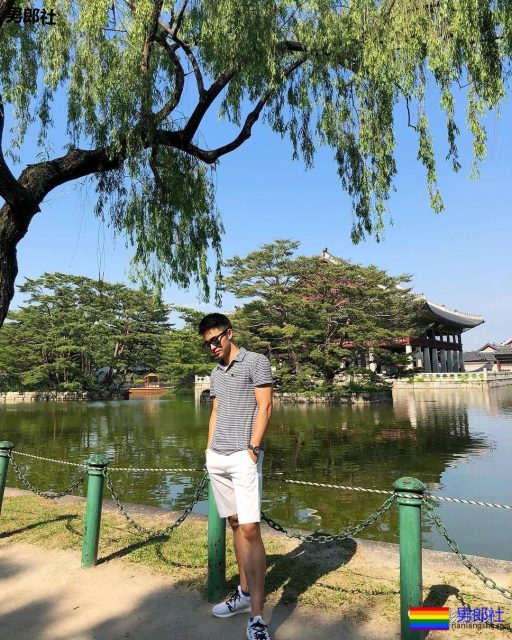 181CM小狼狗泳池洗澡真有料,酒店里自拍不关拉链门 - 51虹马 181CM小狼狗泳池洗澡真有料,酒店里自拍不关拉链门 - 51虹马