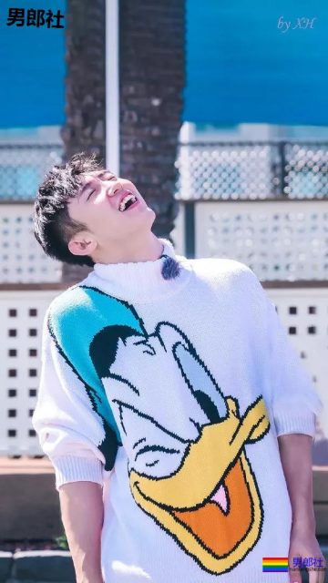 陈伟霆开车"可前可后"，黄景瑜紧身衣秀身材！还有这些狼狗腰腱子肉天菜！ - 51虹马