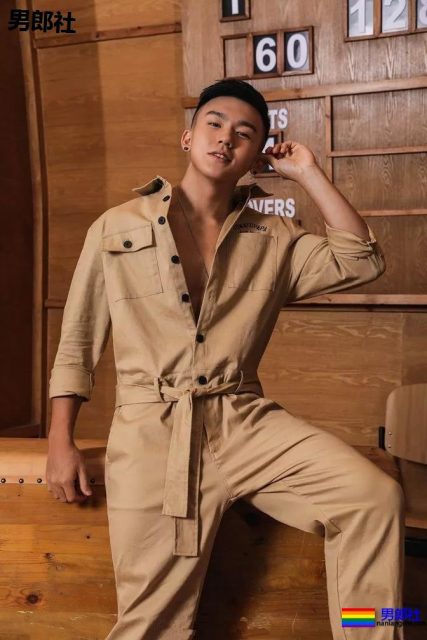 金主随便翻牌小狼狗!?肌肉男模的性感大戏，你愿意为谁买单？ - 51虹马