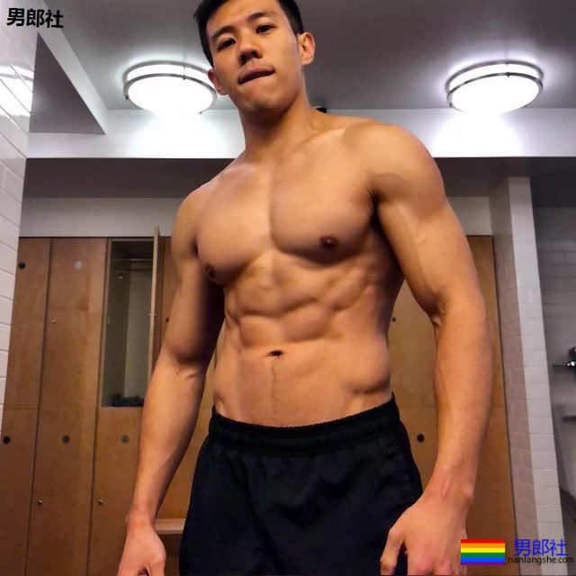 裤裆"跑火车"的ManBoy,野外拍摄激情大片,So Big! - 51虹马 裤裆"跑火车"的ManBoy,野外拍摄激情大片,So Big! - 51虹马