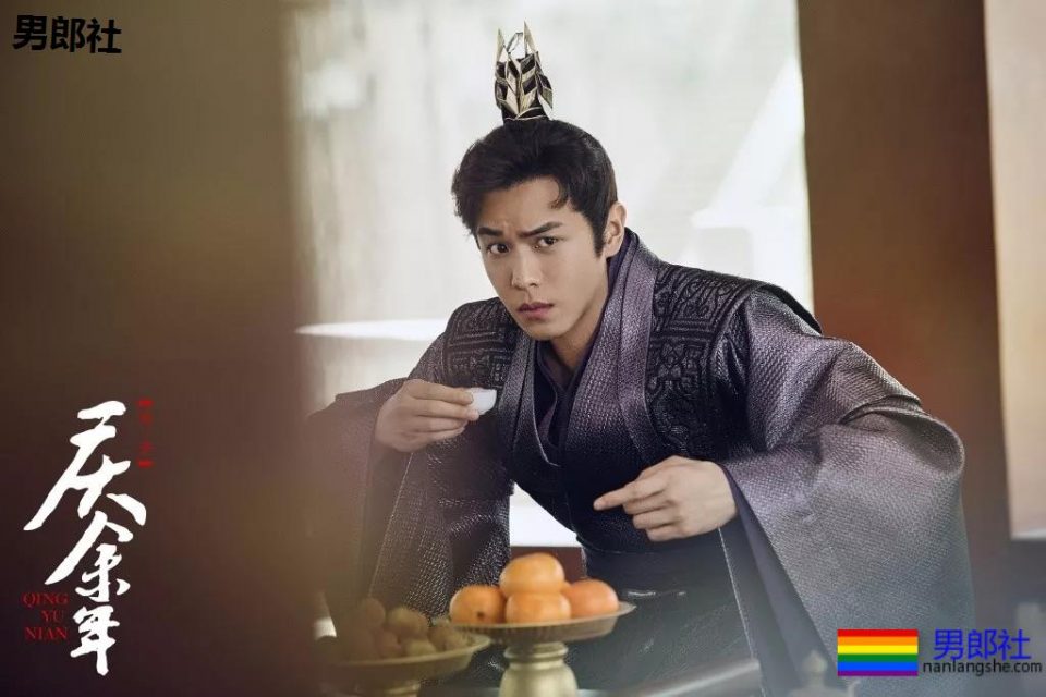 被于正看好的体育生和西装跪小生同台！还有胸肌比翘臀还Q弹的张若昀！ - 51虹马