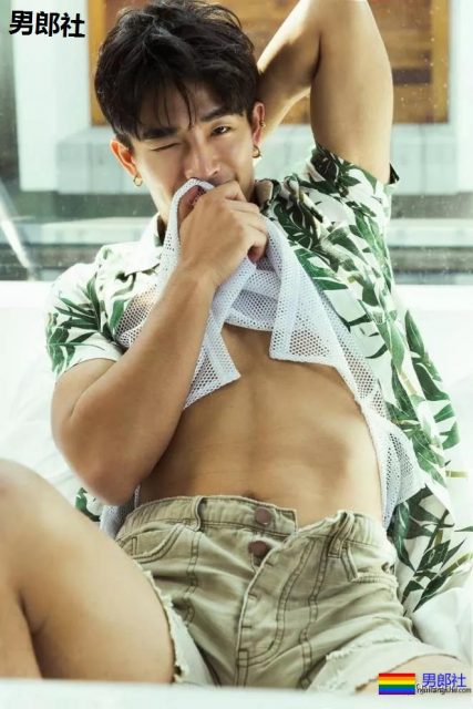 素人直男网红再度合体拍摄MV，这次剧情竟然是出柜结婚？ - 51虹马