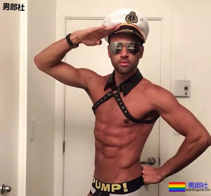 万圣节已经被这些肌肉男玩坏了... - 51虹马 万圣节已经被这些肌肉男玩坏了... - 51虹马