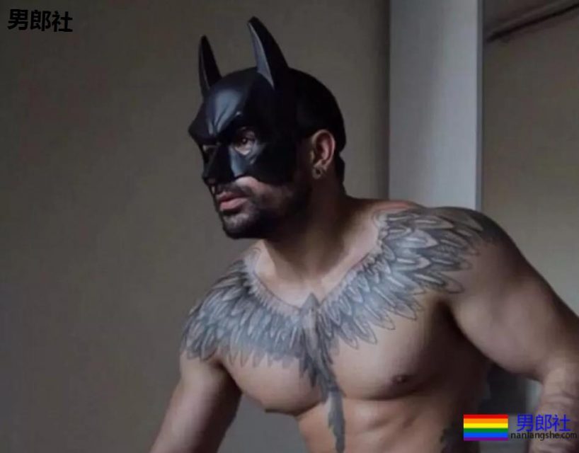 万圣节已经被这些肌肉男玩坏了... - 51虹马 万圣节已经被这些肌肉男玩坏了... - 51虹马