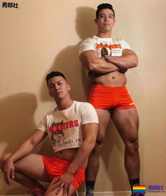 万圣节已经被这些肌肉男玩坏了... - 51虹马 万圣节已经被这些肌肉男玩坏了... - 51虹马