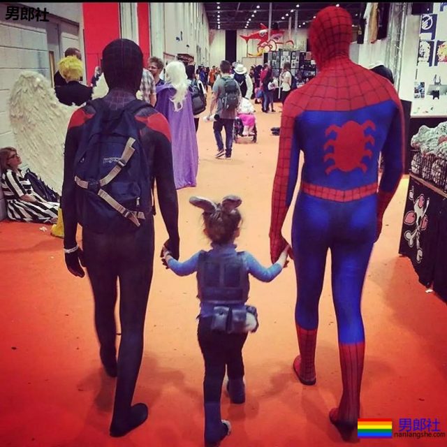 万圣节已经被这些肌肉男玩坏了... - 51虹马 万圣节已经被这些肌肉男玩坏了... - 51虹马