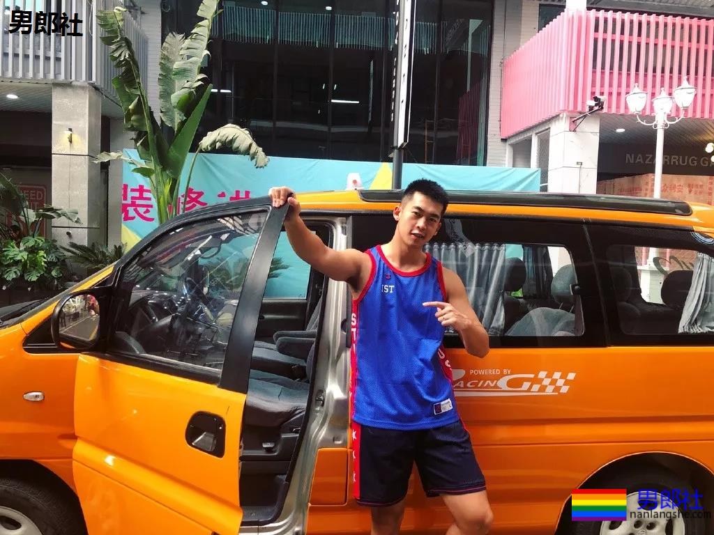 192大粗腿篮球体育生,拍照总爱岔开腿,是不是你的1? - 51虹马 192大粗腿篮球体育生,拍照总爱岔开腿,是不是你的1? - 51虹马