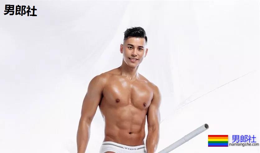 13位当红肌肉小狼狗只穿内裤出镜，每一个都风情万种！该补充营养了！ - 51虹马