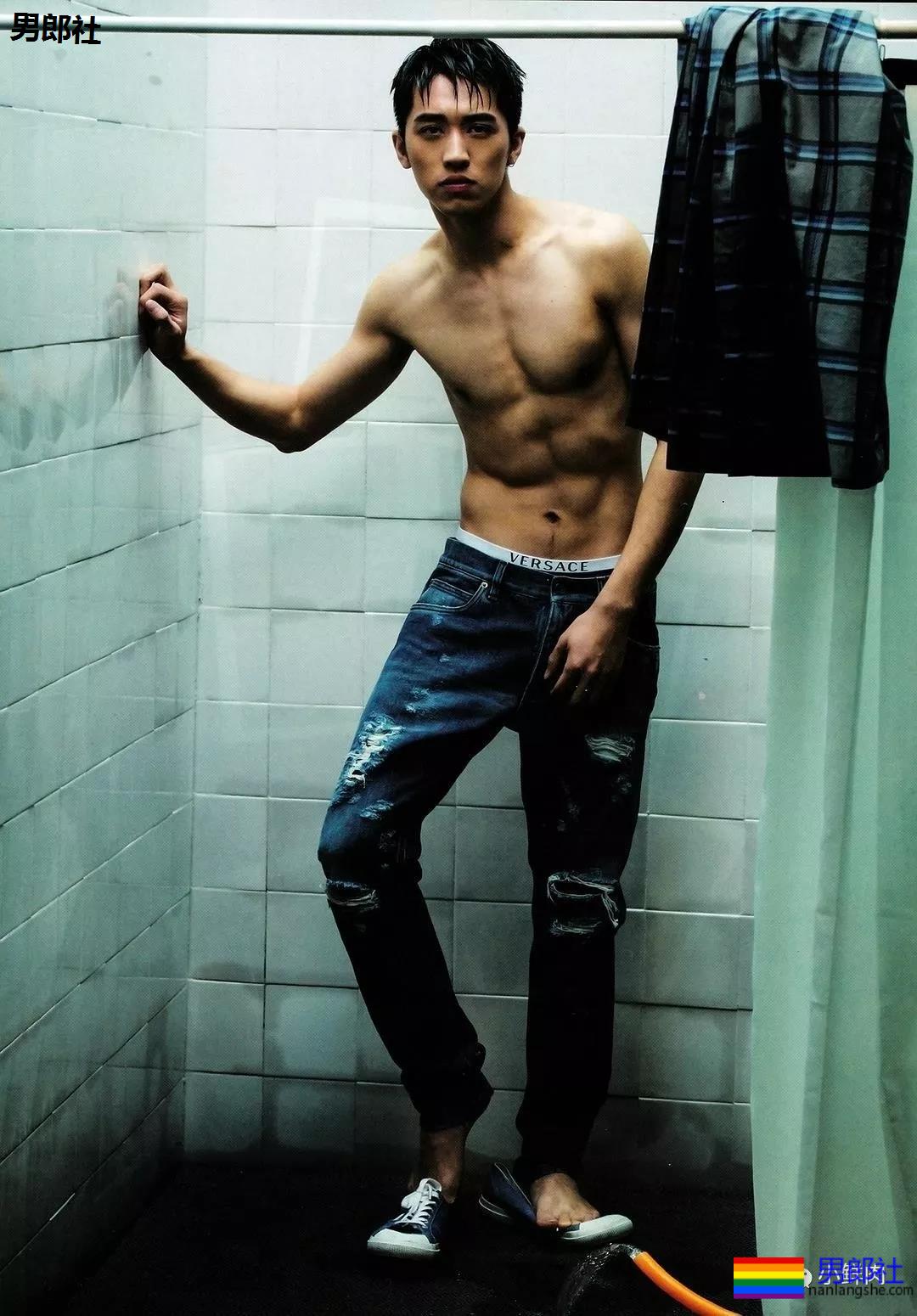 许魏洲竟然有六块腹肌？ - 51虹马