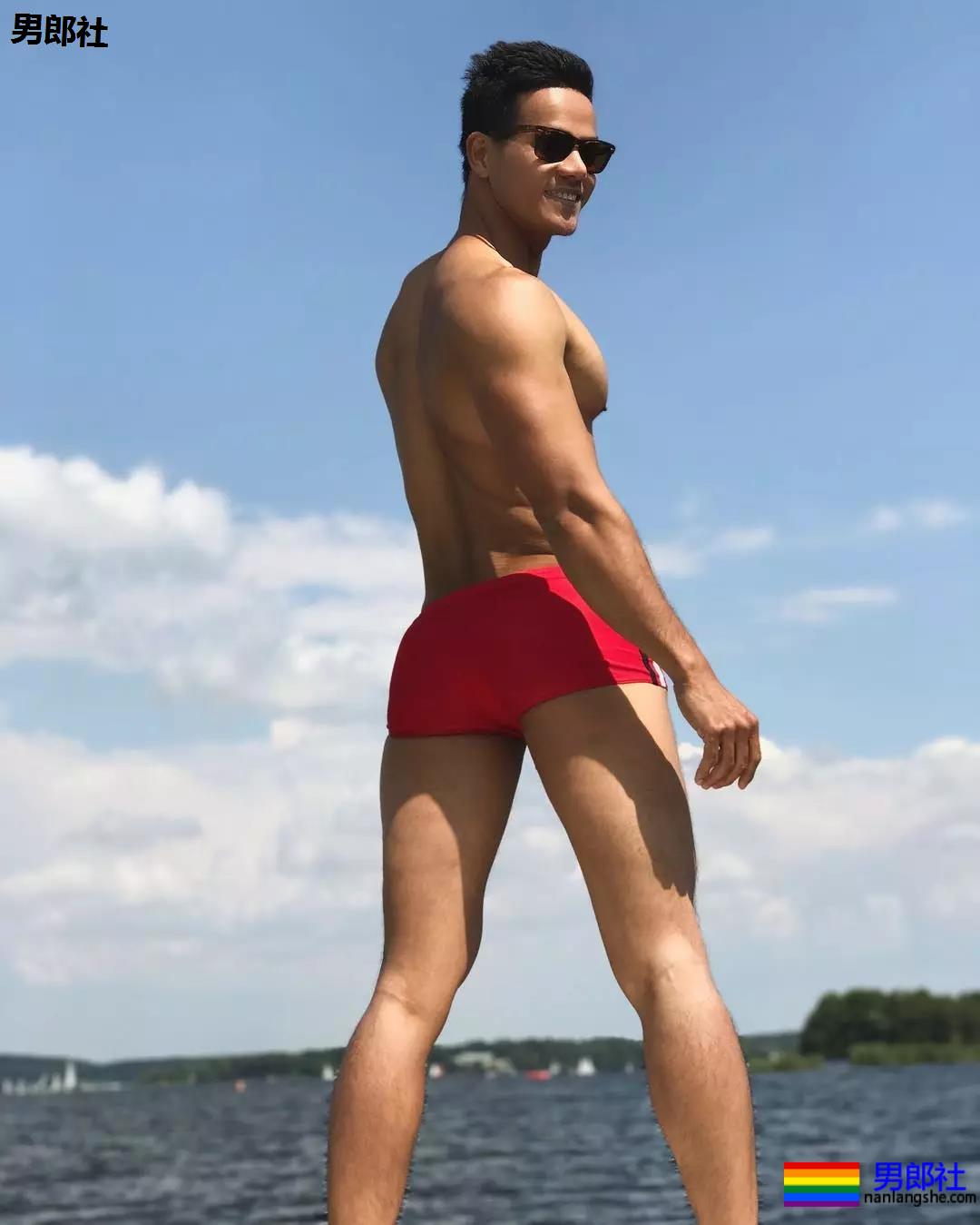 亚裔造型师身材不输麻豆!高能写真刷爆朋友圈! - 51虹马 亚裔造型师身材不输麻豆!高能写真刷爆朋友圈! - 51虹马