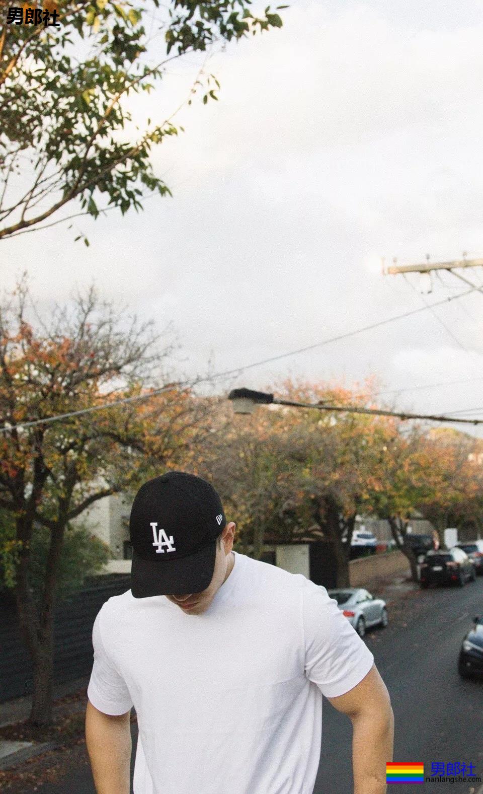 前^后^翘运动男又双叒叕发新照！蜜桃臀忠犬小哥大腿力量MAX! - 51虹马