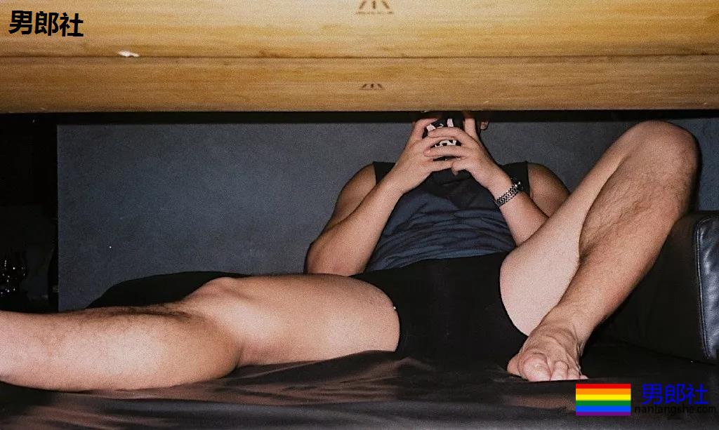 前^后^翘运动男又双叒叕发新照！蜜桃臀忠犬小哥大腿力量MAX! - 51虹马