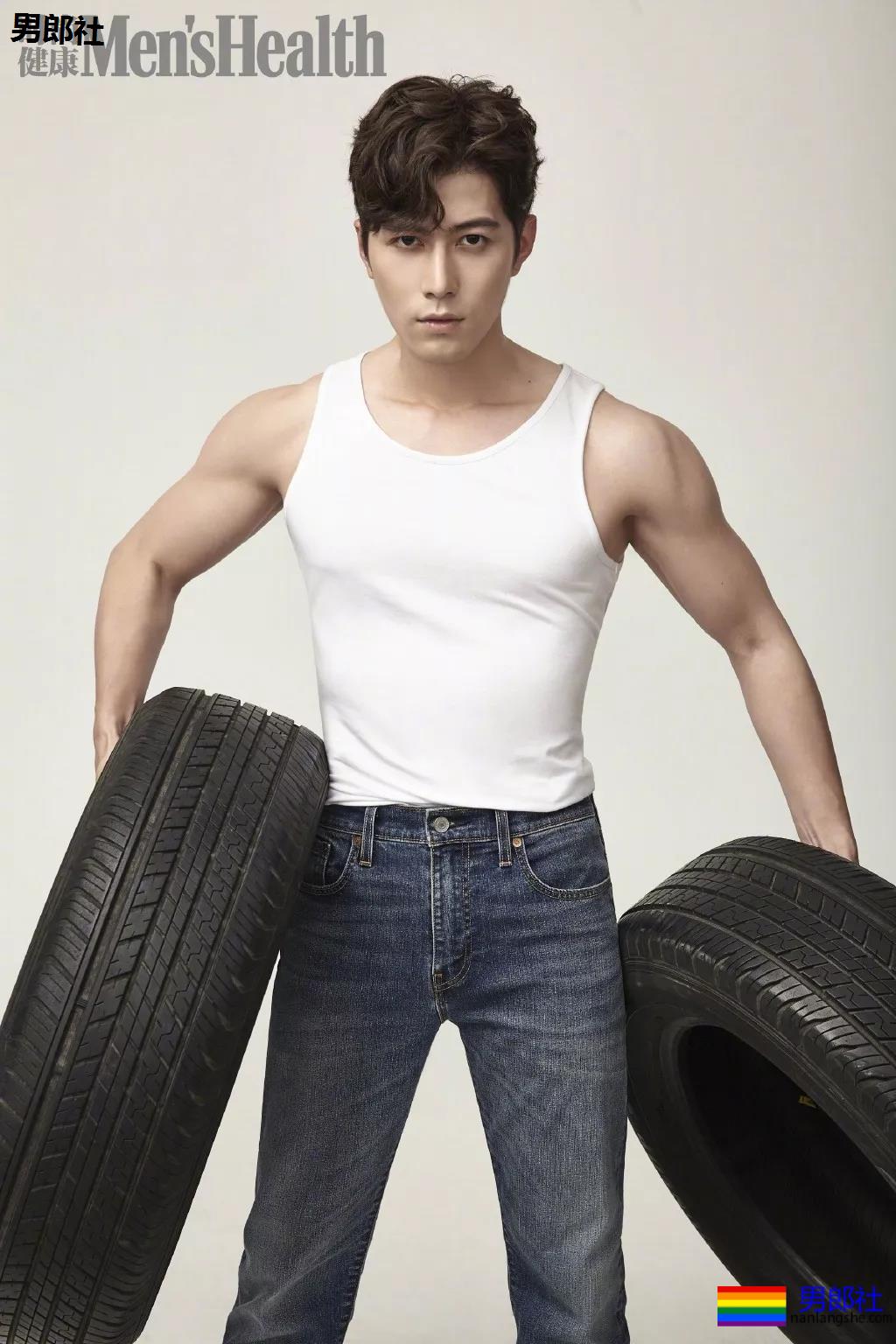 郭敬明御用的帅哥!谁才是最得宠的"后宫"之主?? - 51虹马 郭敬明御用的帅哥!谁才是最得宠的"后宫"之主?? - 51虹马