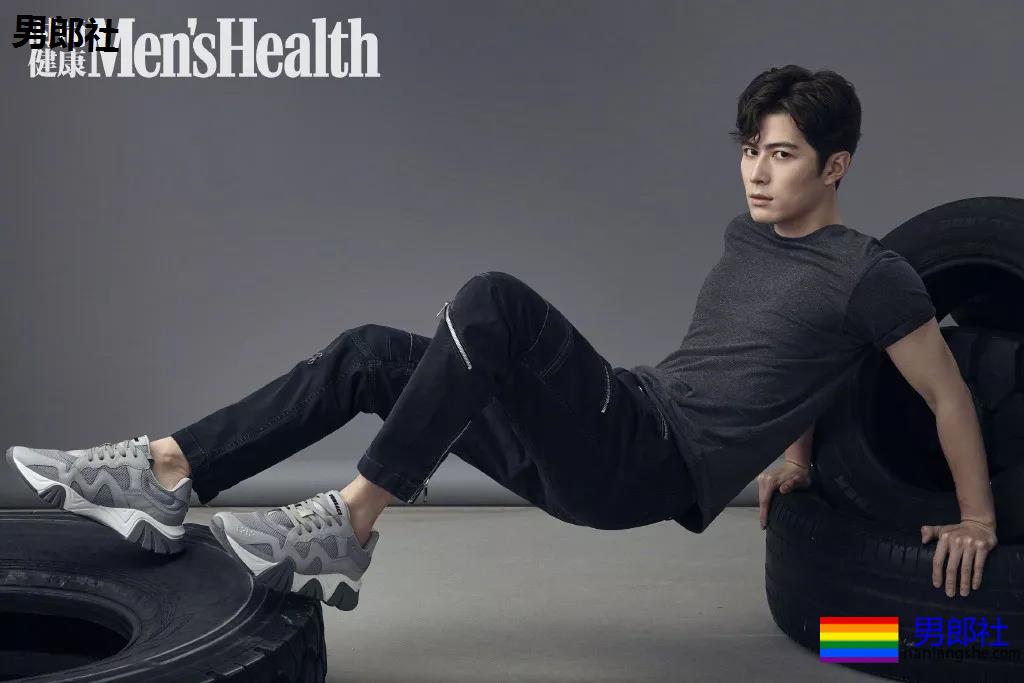 郭敬明御用的帅哥!谁才是最得宠的"后宫"之主?? - 51虹马 郭敬明御用的帅哥!谁才是最得宠的"后宫"之主?? - 51虹马